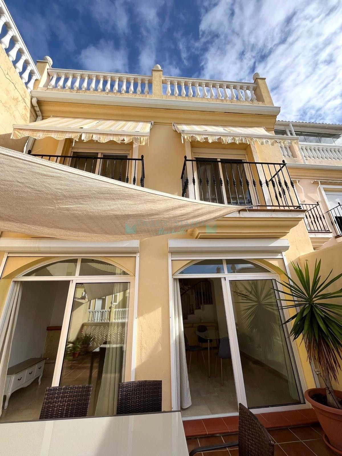 Town House for sale in Estepona