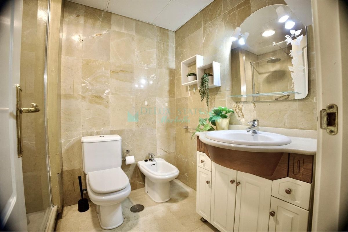 Ground Floor Apartment for sale in Estepona