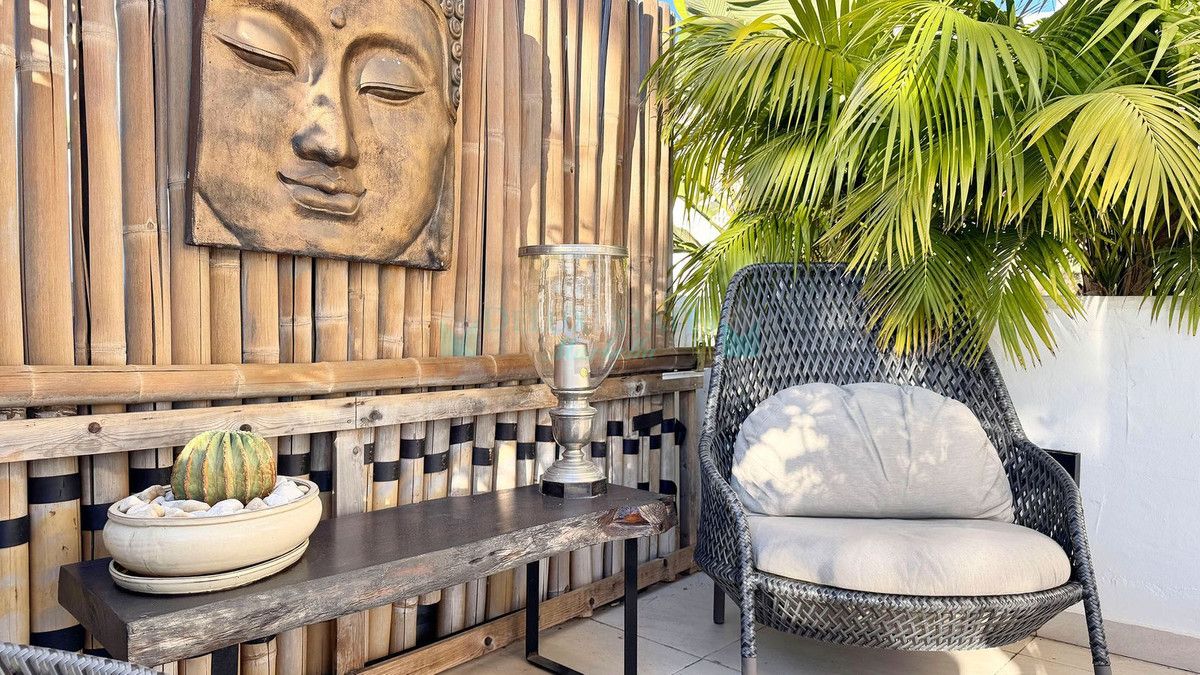 Penthouse for sale in Nueva Andalucia