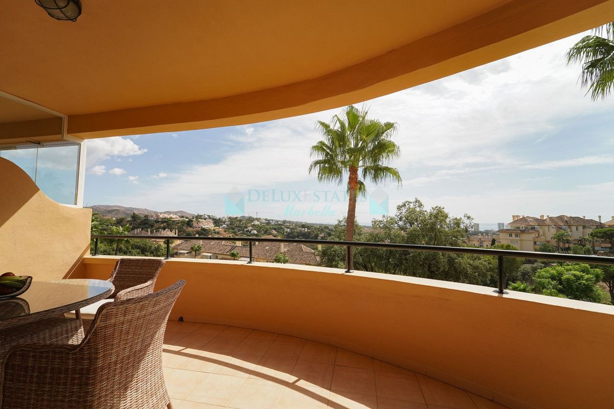 Apartment for rent in Elviria, Marbella East