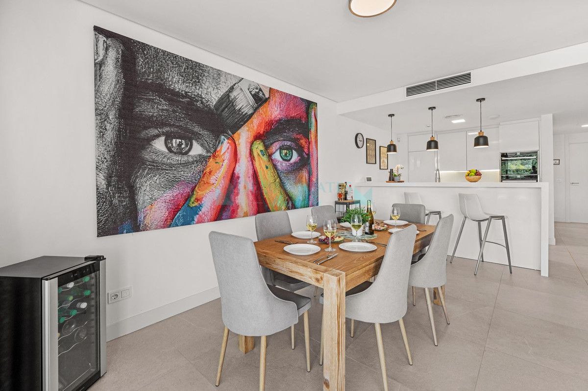 Ground Floor Apartment for sale in Cabopino, Marbella East