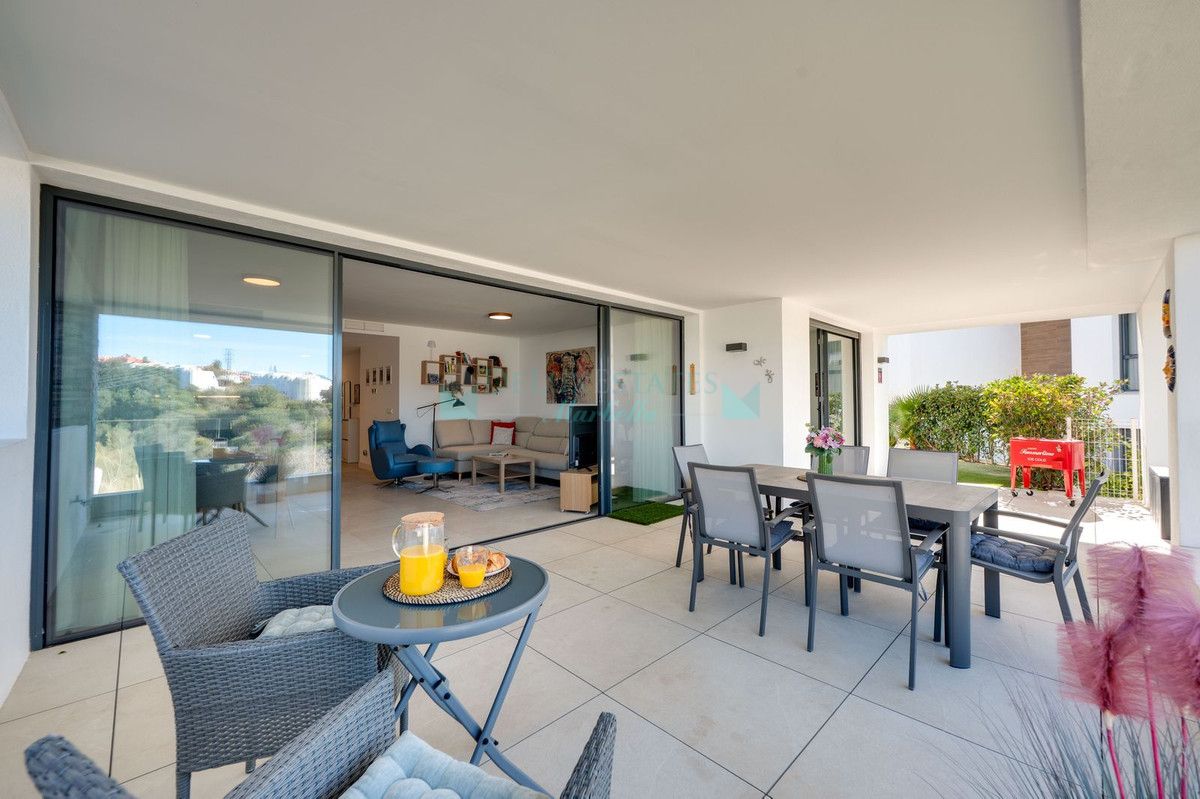 Ground Floor Apartment for sale in Cabopino, Marbella East