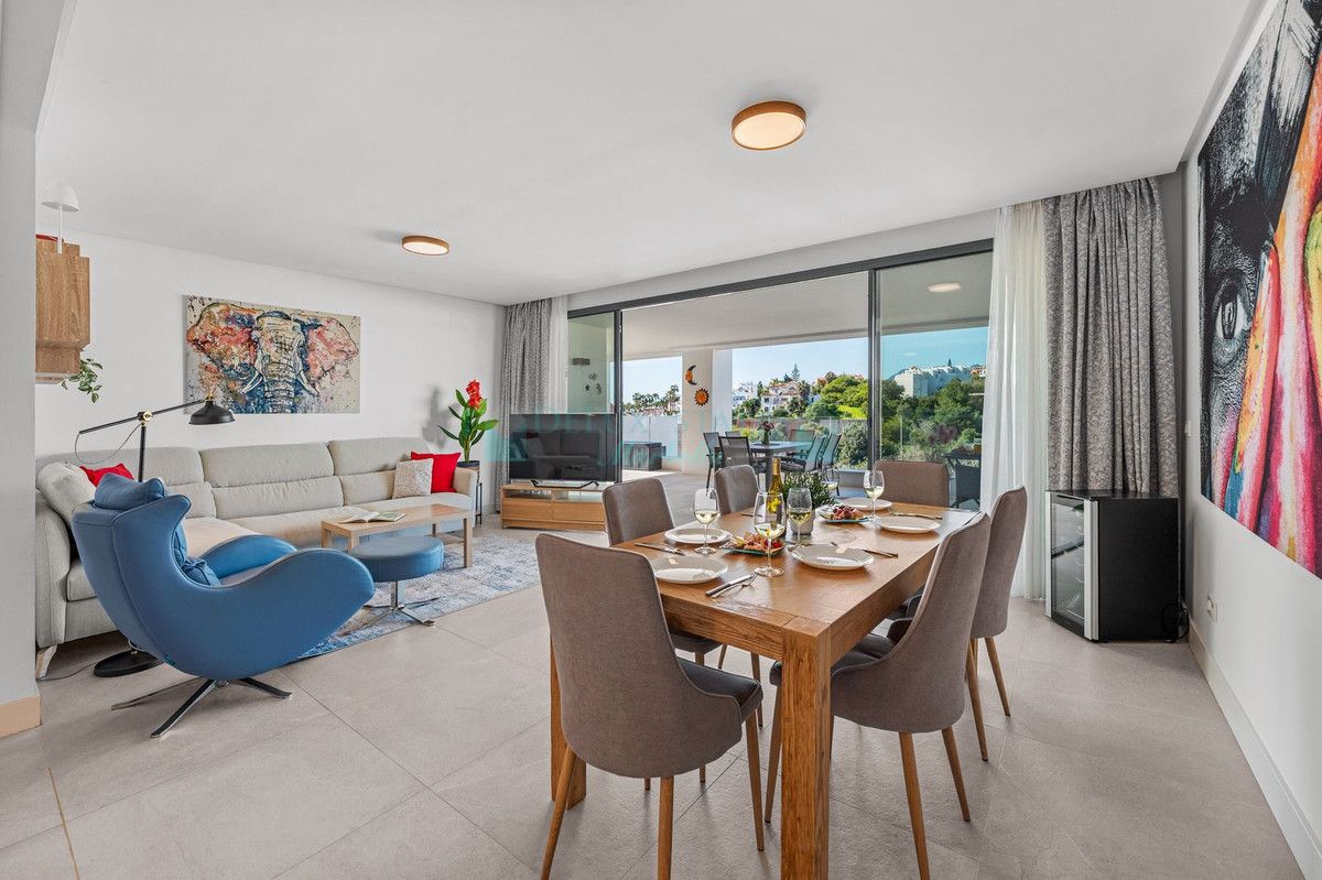 Ground Floor Apartment for sale in Cabopino, Marbella East