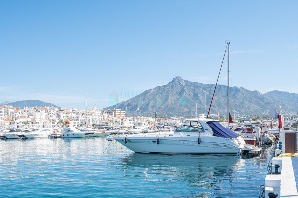 Penthouse for sale in Marbella - Puerto Banus