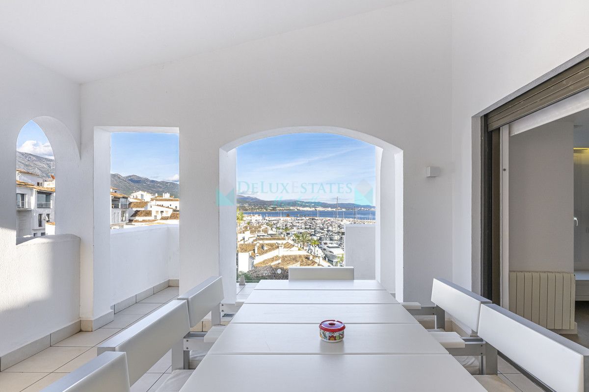 Penthouse for sale in Marbella - Puerto Banus