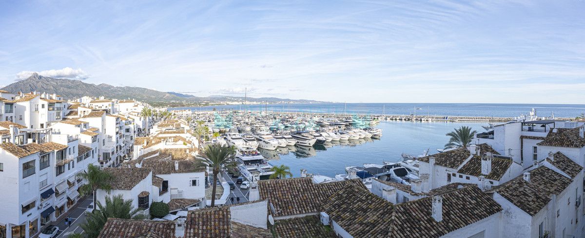 Penthouse for sale in Marbella - Puerto Banus