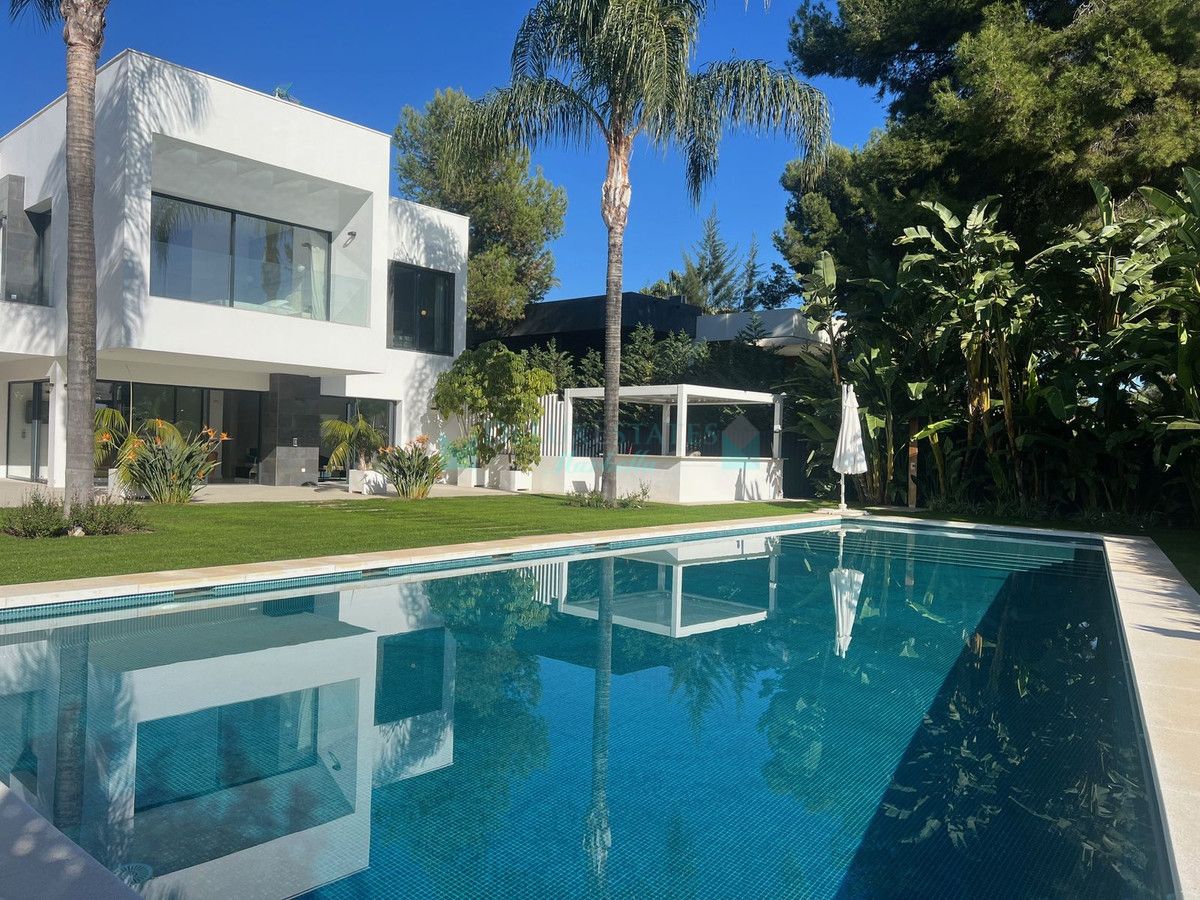 Villa for sale in Nagüeles, Marbella Golden Mile