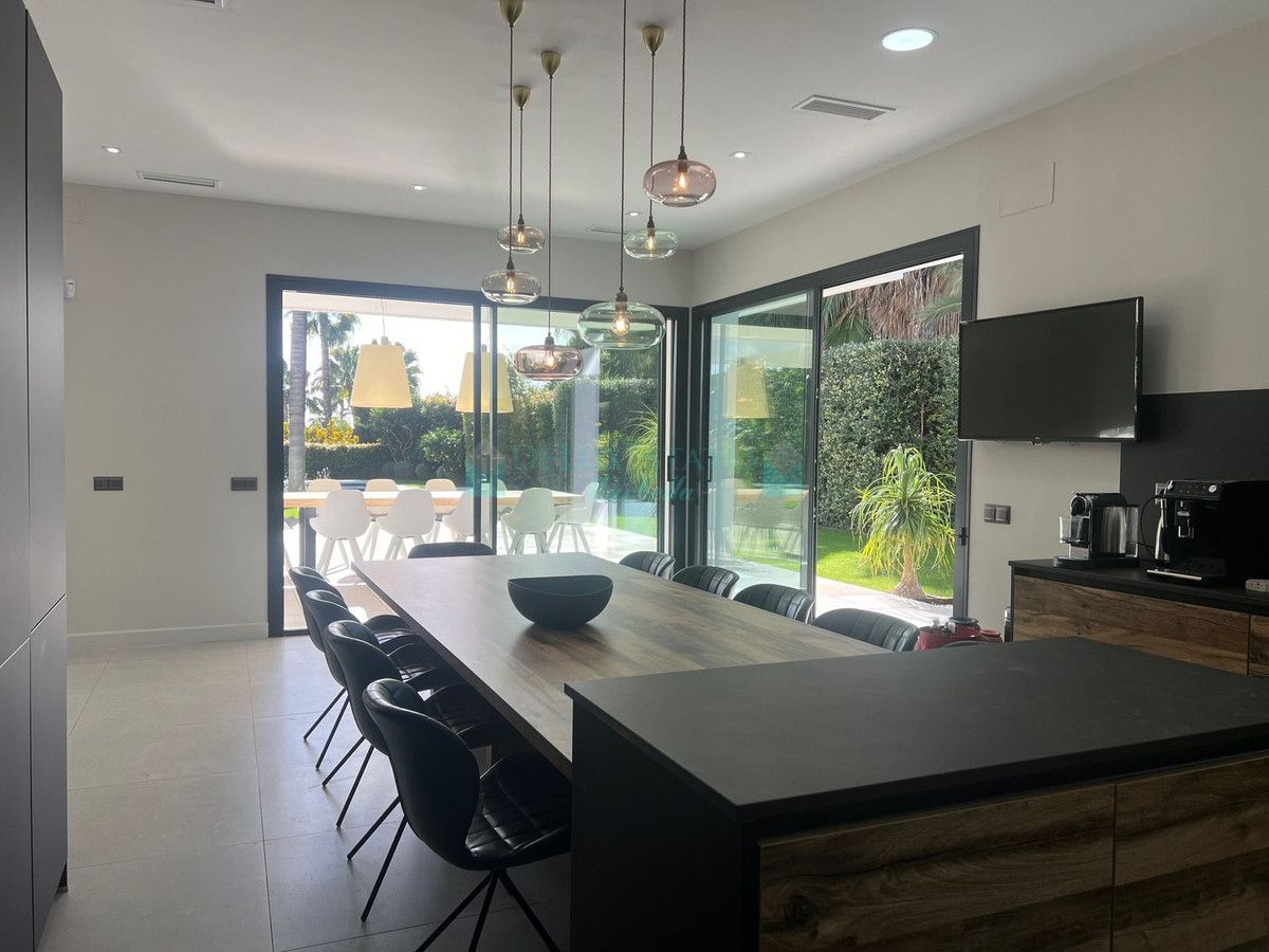 Villa for sale in Nagüeles, Marbella Golden Mile