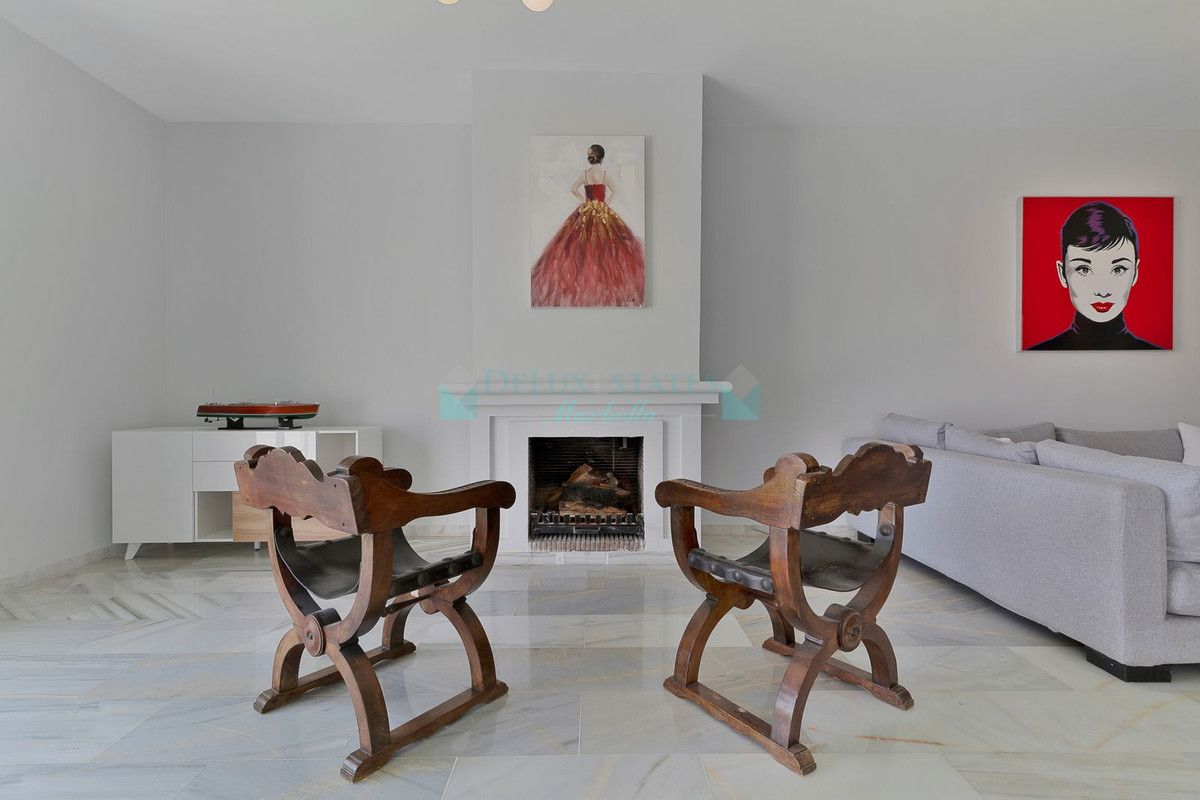 Penthouse for sale in Bel Air, Estepona