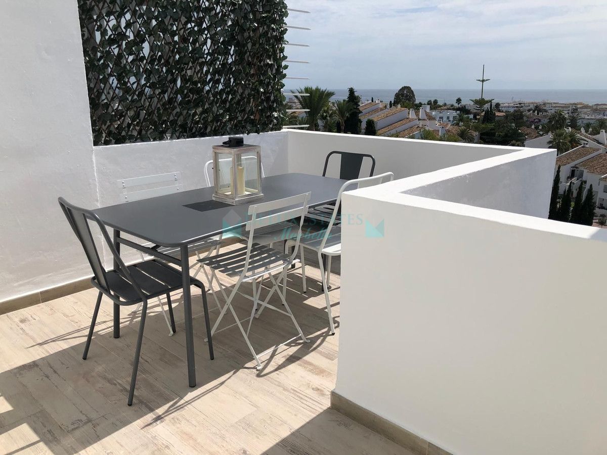 Penthouse for rent in Nueva Andalucia