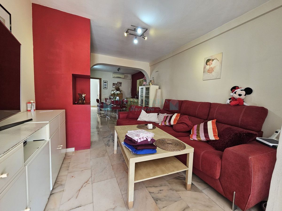 Penthouse for sale in Estepona