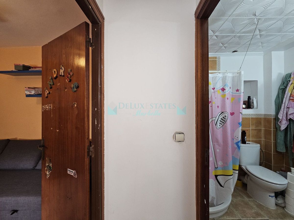 Penthouse for sale in Estepona