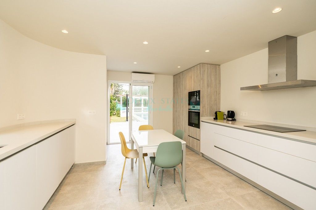 Villa en venta en Marbesa, Marbella Este