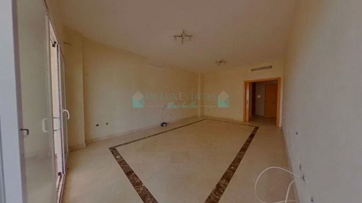 Ground Floor Apartment for sale in Benahavis