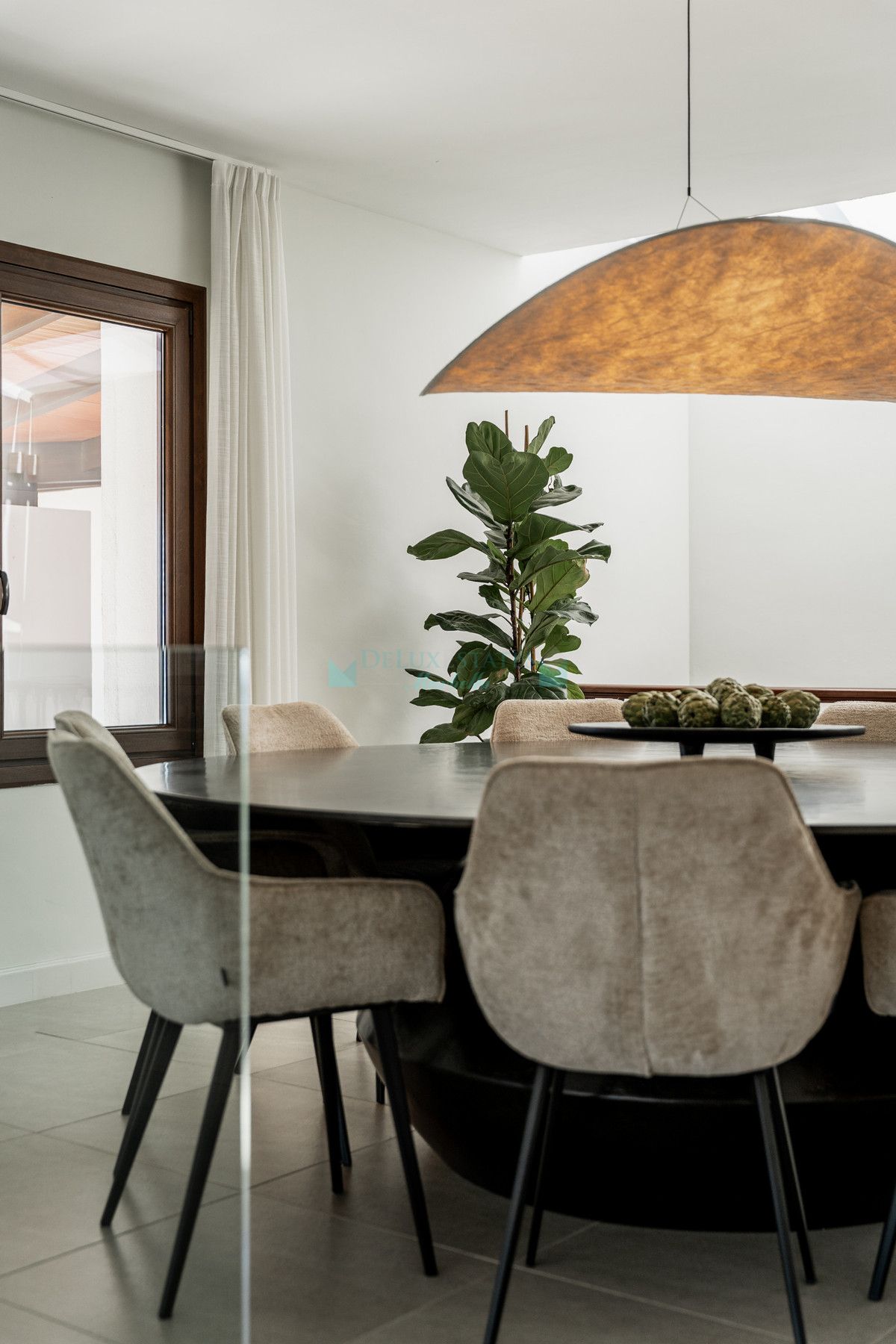 Villa for sale in Selwo, Estepona