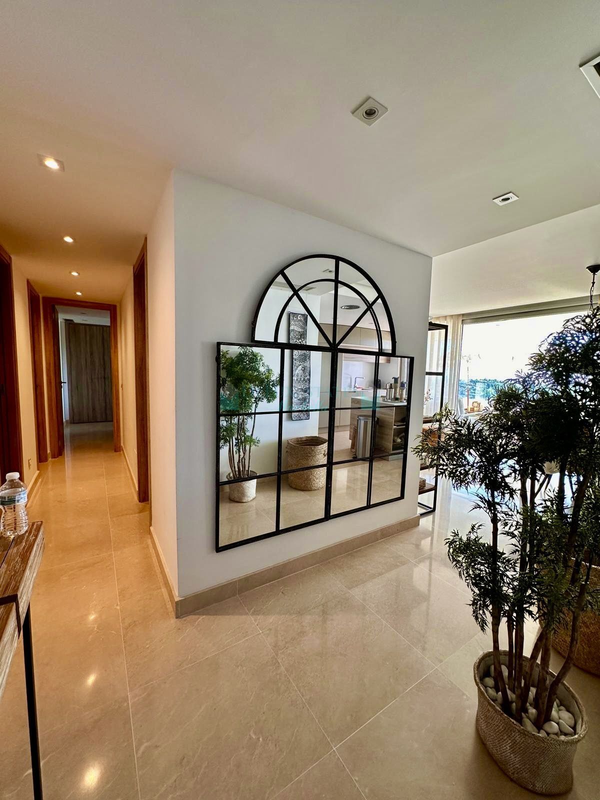 Ground Floor Apartment for sale in Benahavis