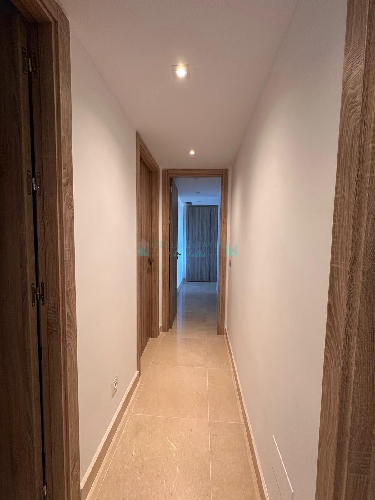 Ground Floor Apartment for sale in Benahavis