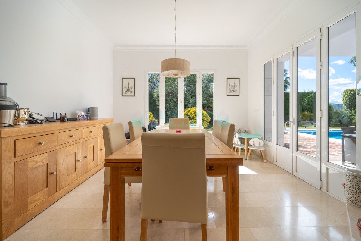 Villa for sale in Istan