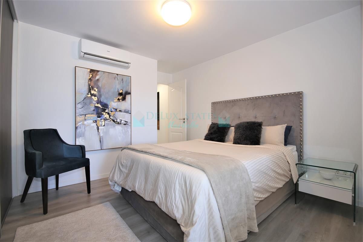 Semi Detached Villa for rent in Estepona