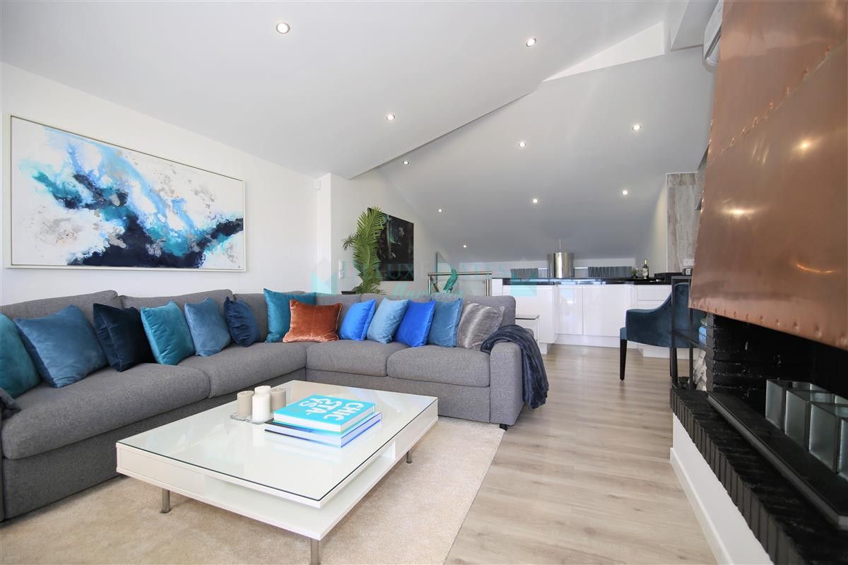 Semi Detached Villa for rent in Estepona