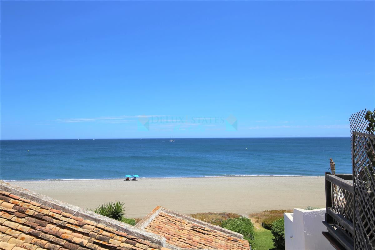 Semi Detached Villa for rent in Estepona