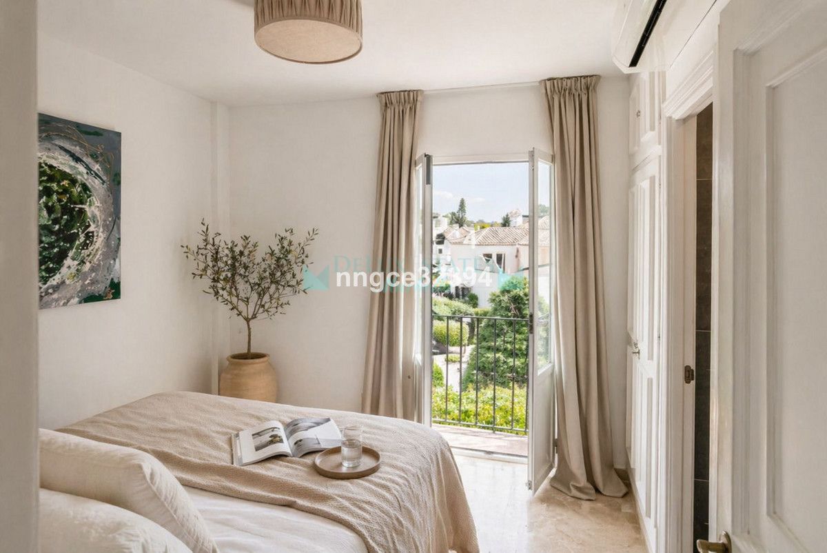 Ático en venta en New Golden Mile, Estepona