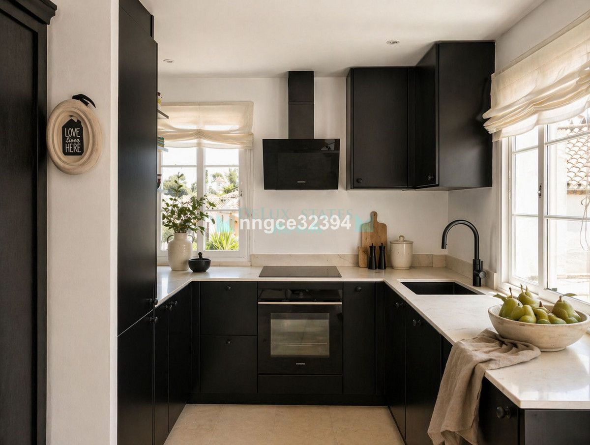 Ático en venta en New Golden Mile, Estepona