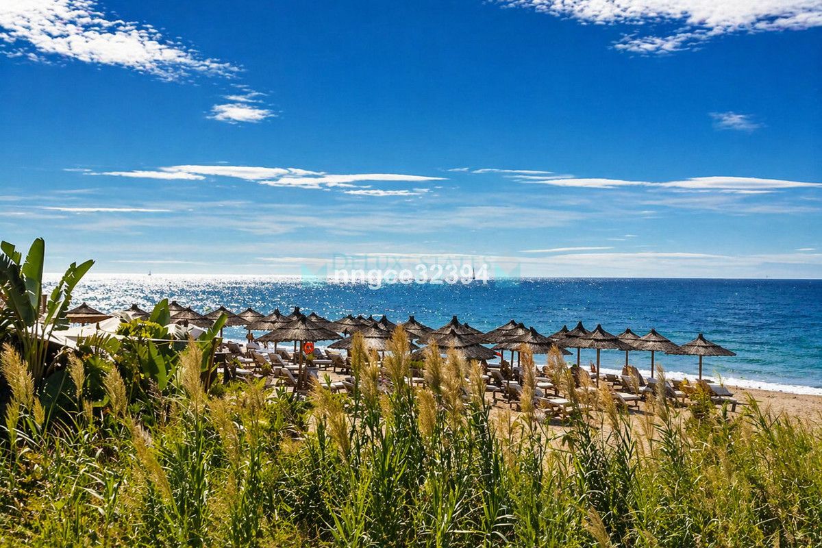 Ático en venta en New Golden Mile, Estepona