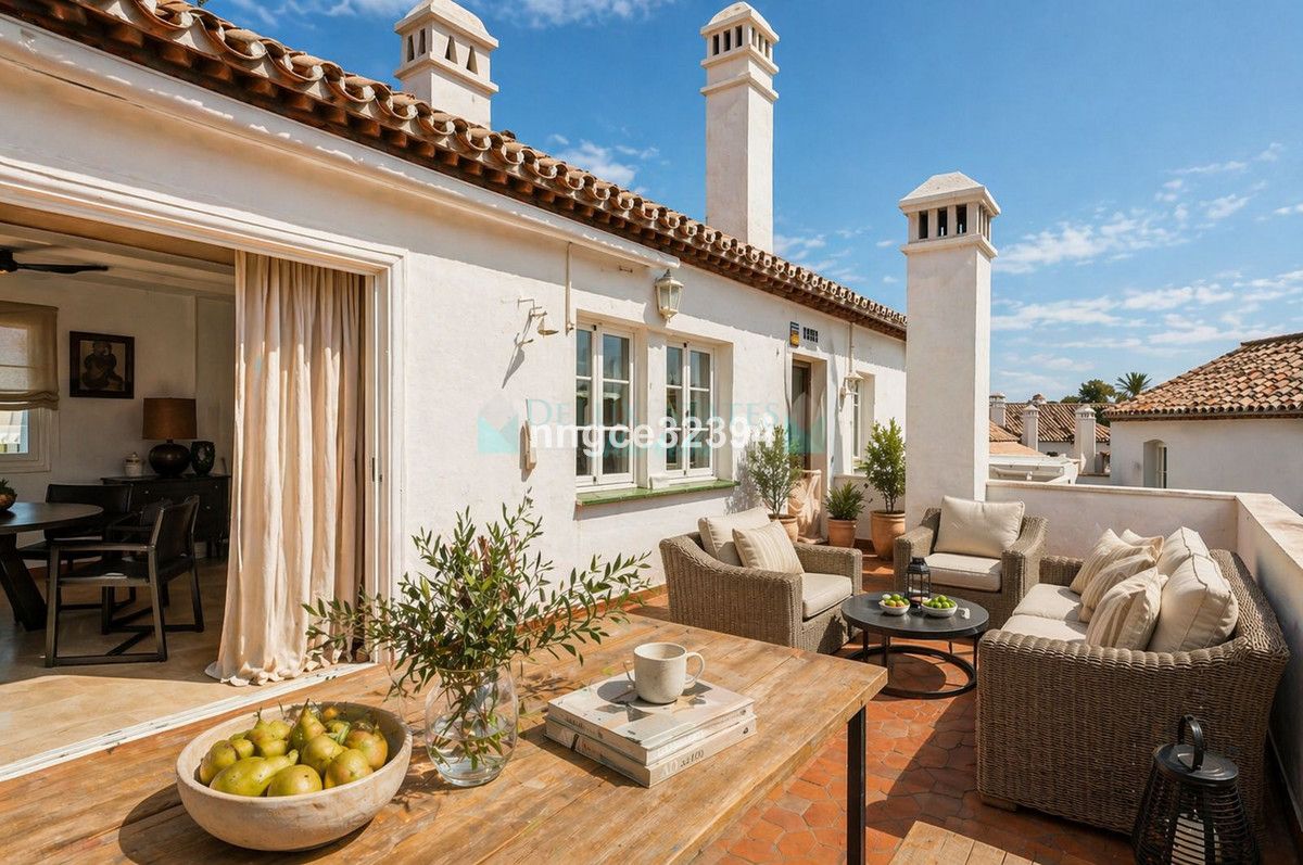 Ático en venta en New Golden Mile, Estepona