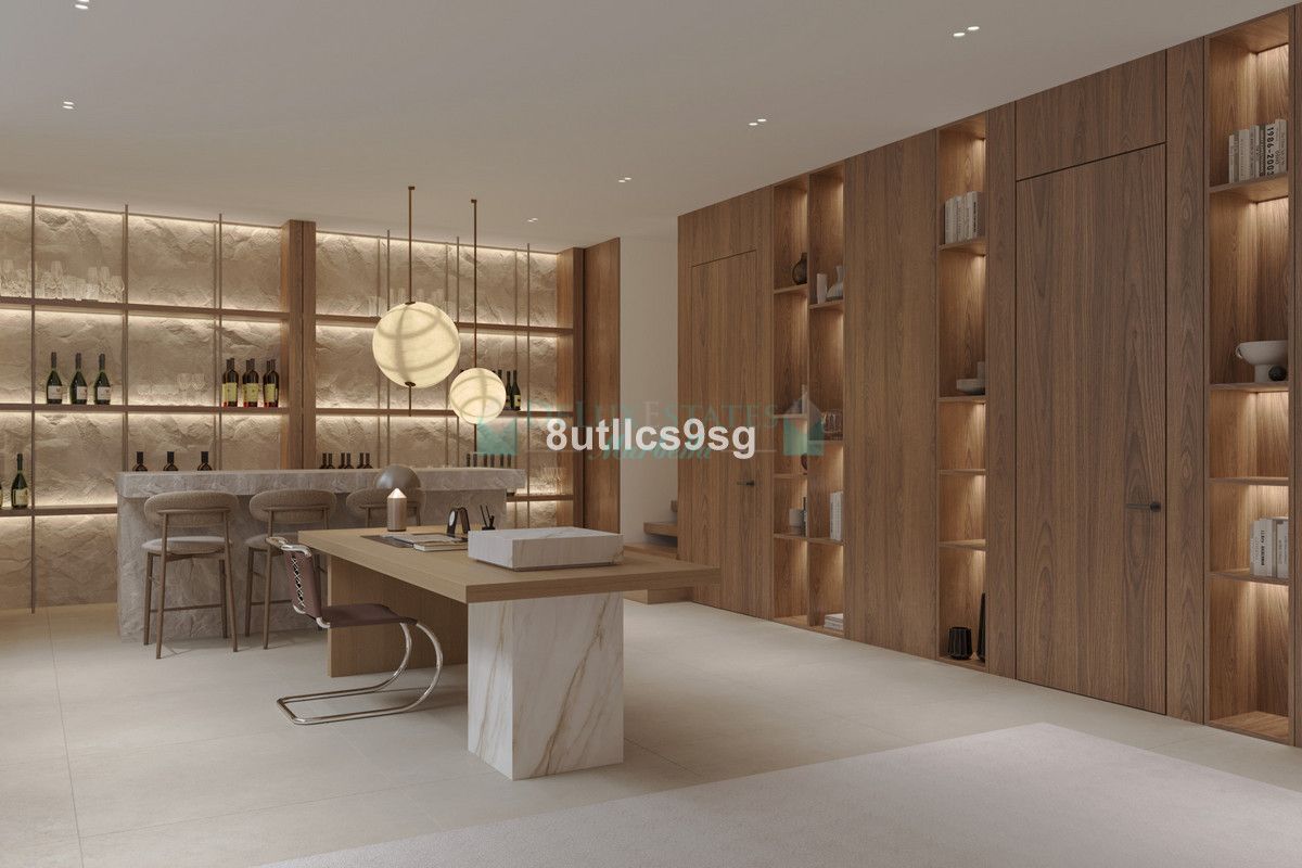 Villa for sale in Atalaya, Estepona