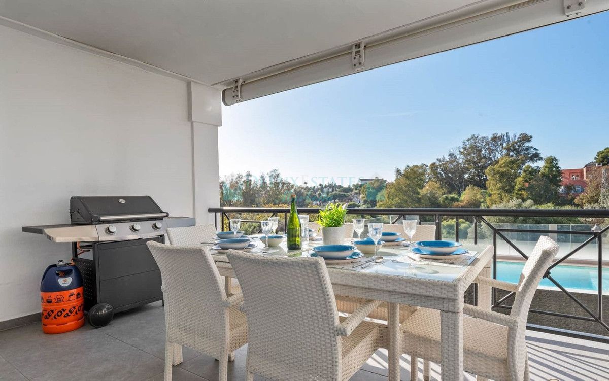 Semi Detached Villa for sale in Marbella