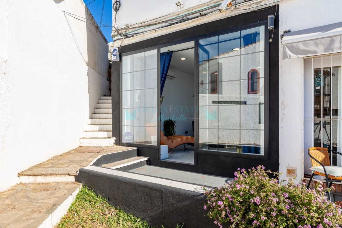 Office for sale in Nueva Andalucia