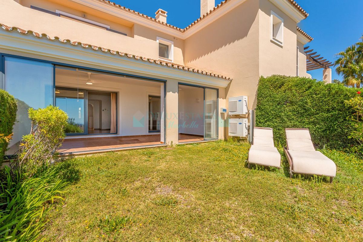 Town House for sale in Atalaya, Estepona