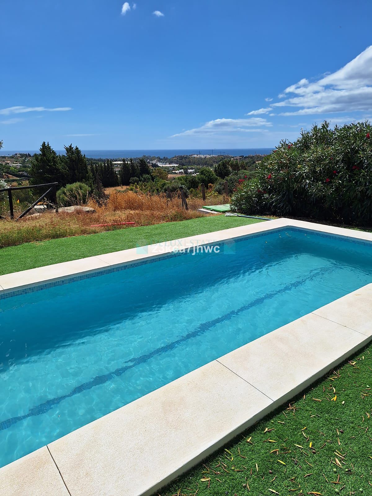 Villa for sale in Estepona