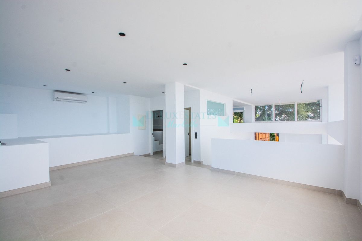 Apartment for rent in La Mairena, Marbella East
