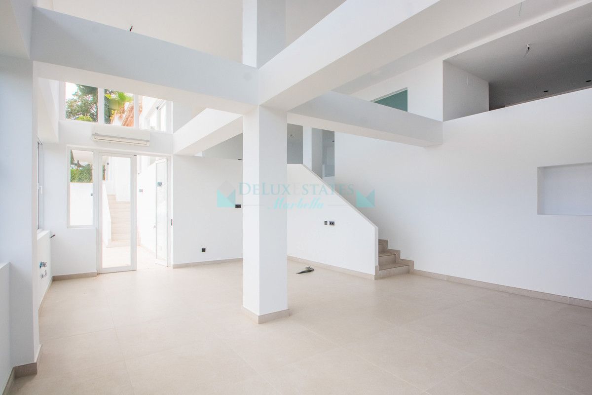 Apartment for rent in La Mairena, Marbella East