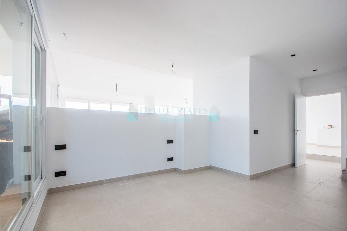 Apartment for rent in La Mairena, Marbella East