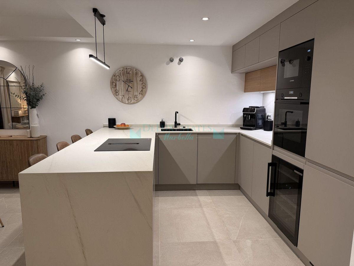 Town House for sale in Estepona