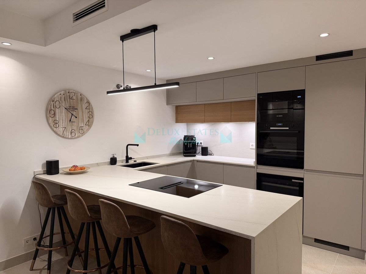 Town House for sale in Estepona