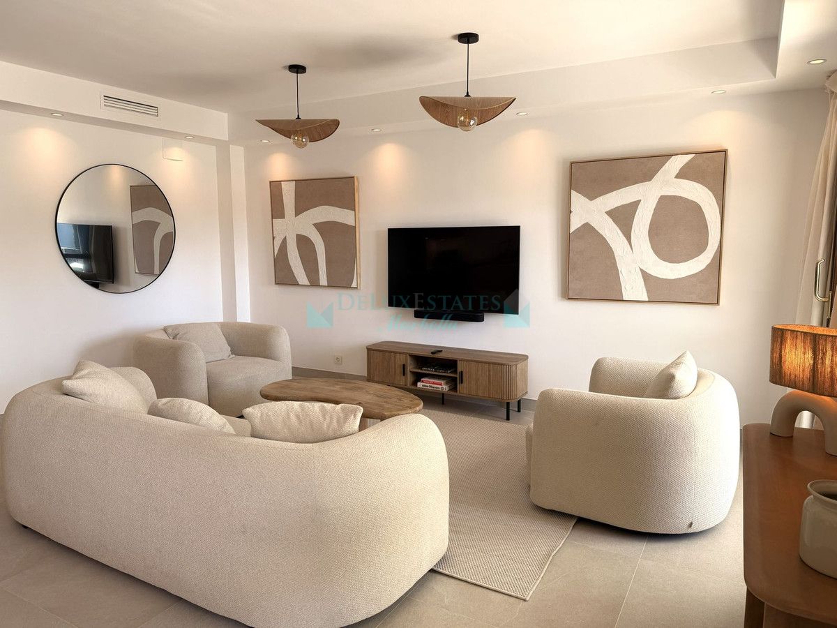 Town House for sale in Estepona