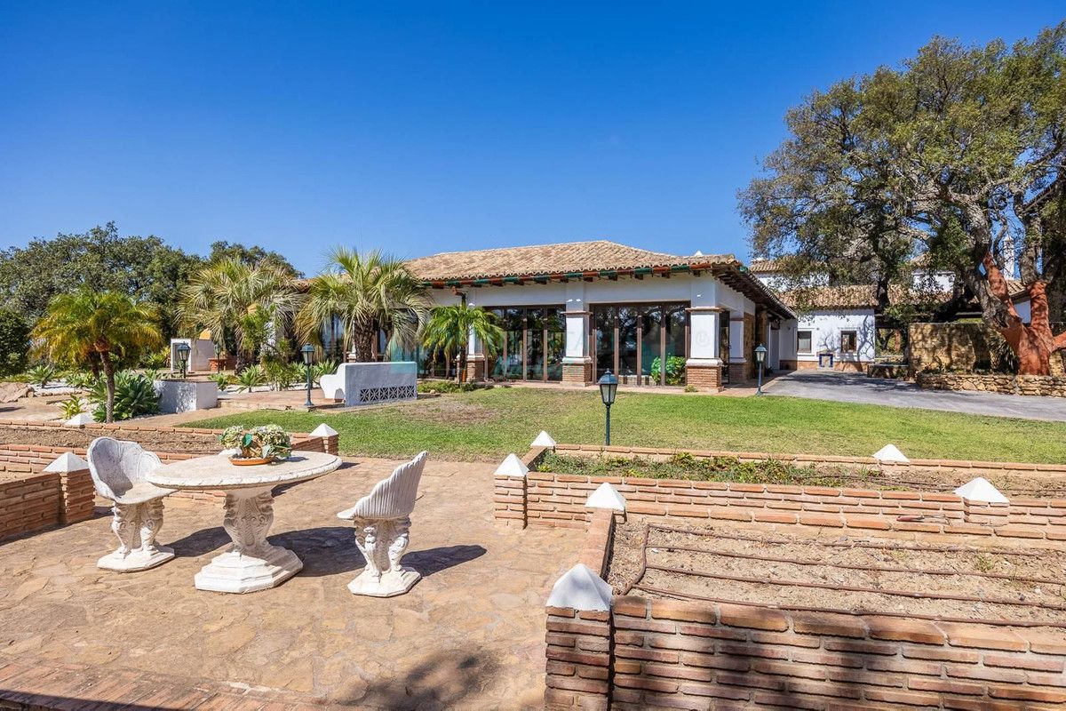 Villa for sale in Marbella