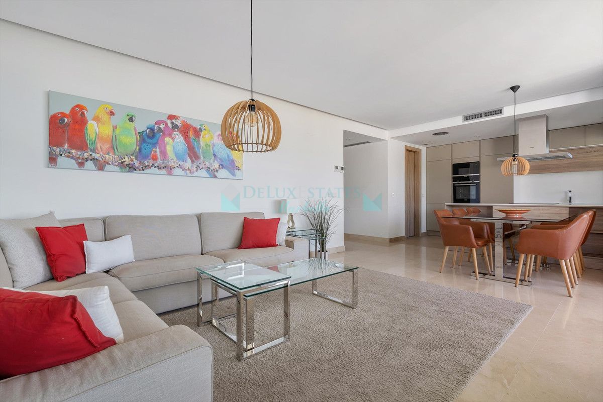 Apartment for sale in Benahavis