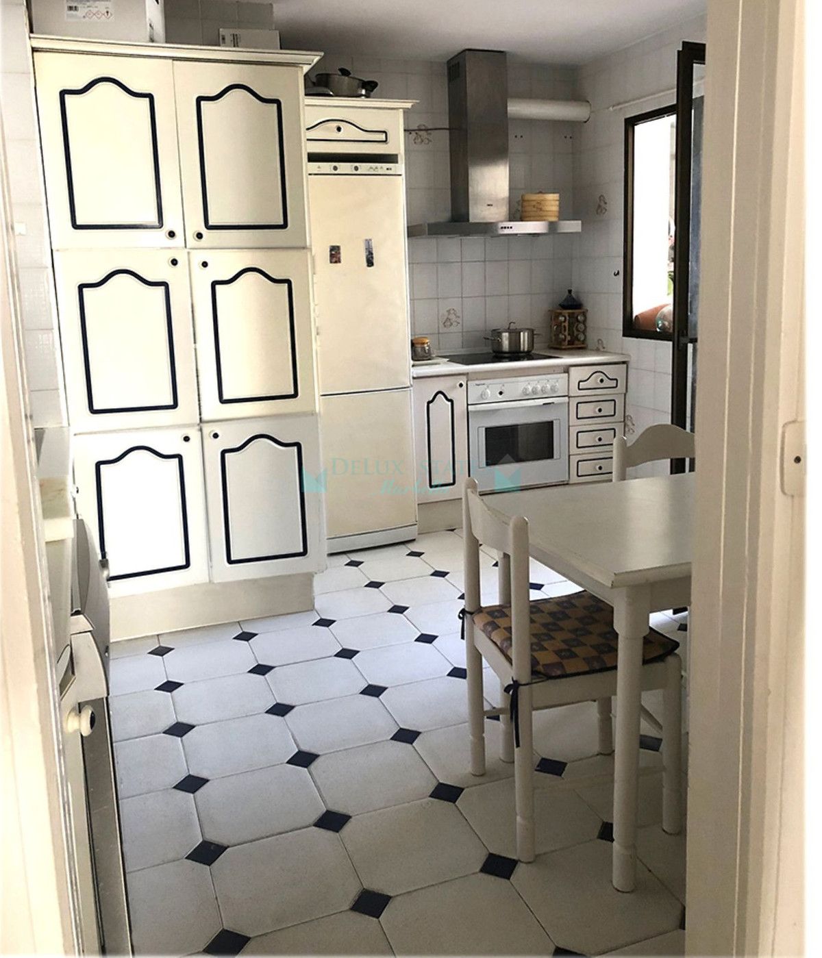 Apartamento en venta en Estepona