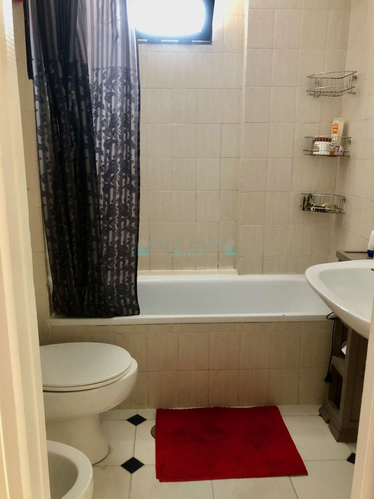 Apartamento en venta en Estepona
