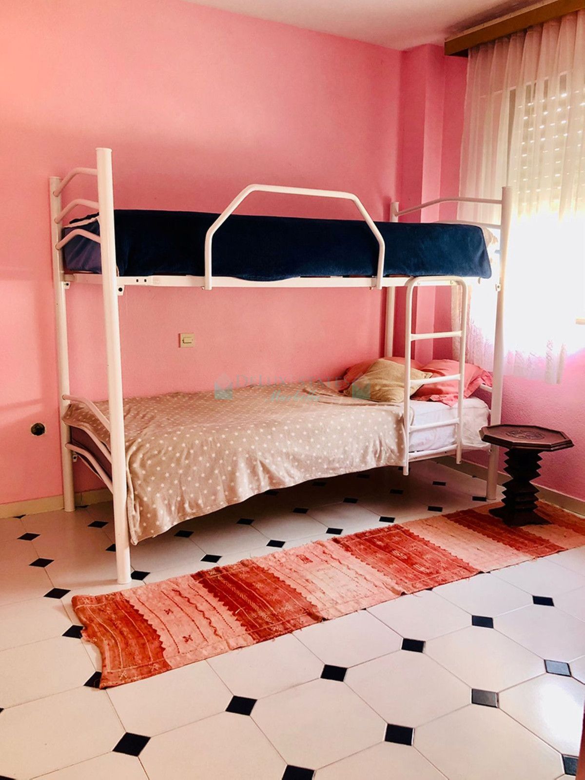 Apartamento en venta en Estepona