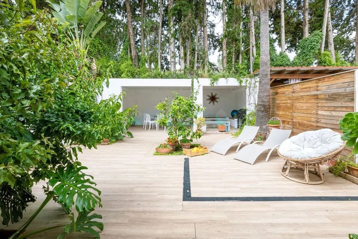 Town House for sale in Nueva Andalucia