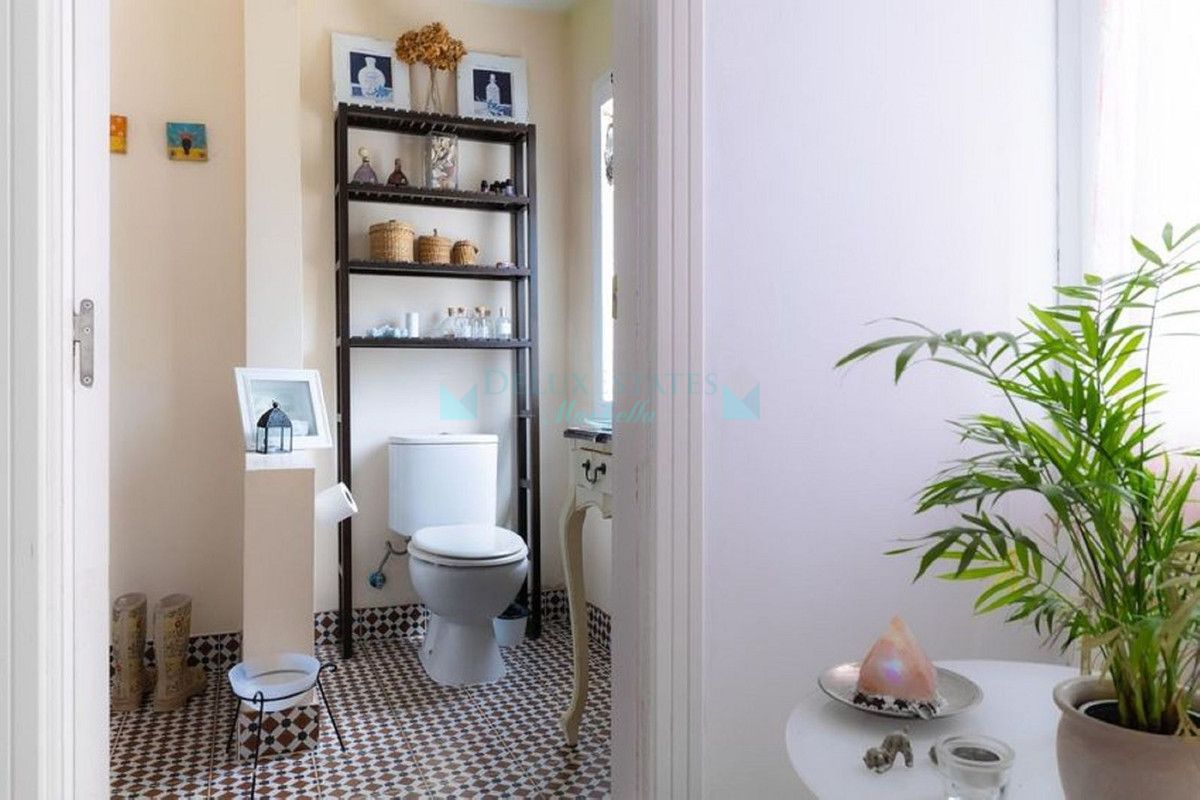 Town House for sale in Nueva Andalucia