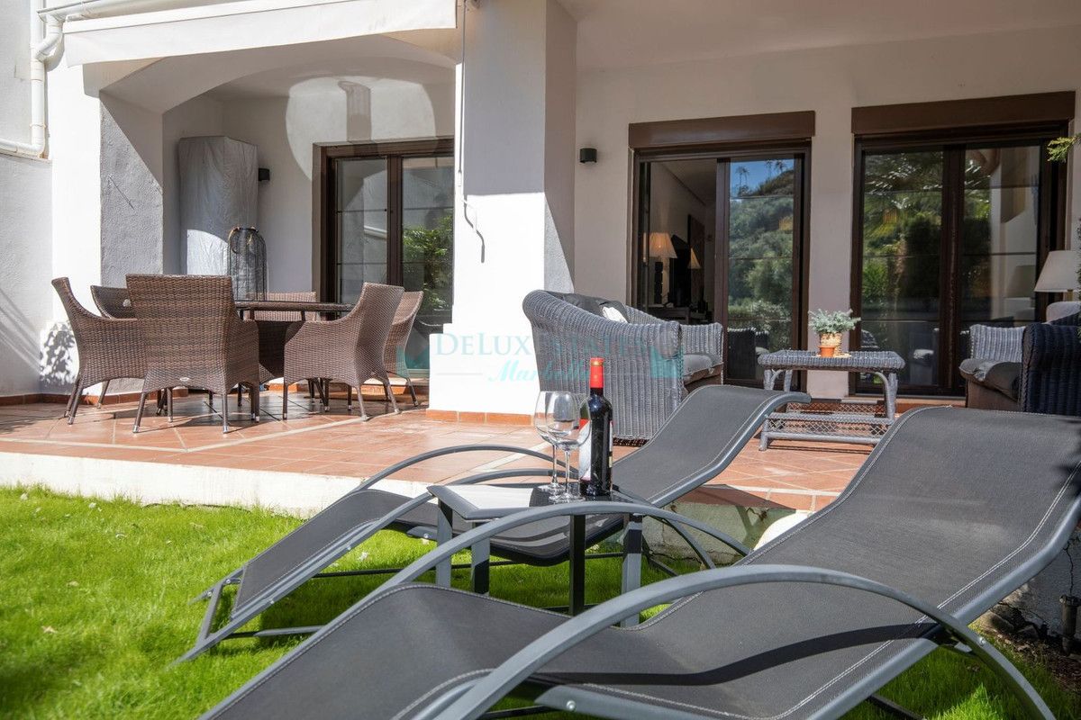 Ground Floor Apartment for sale in Los Arqueros, Benahavis