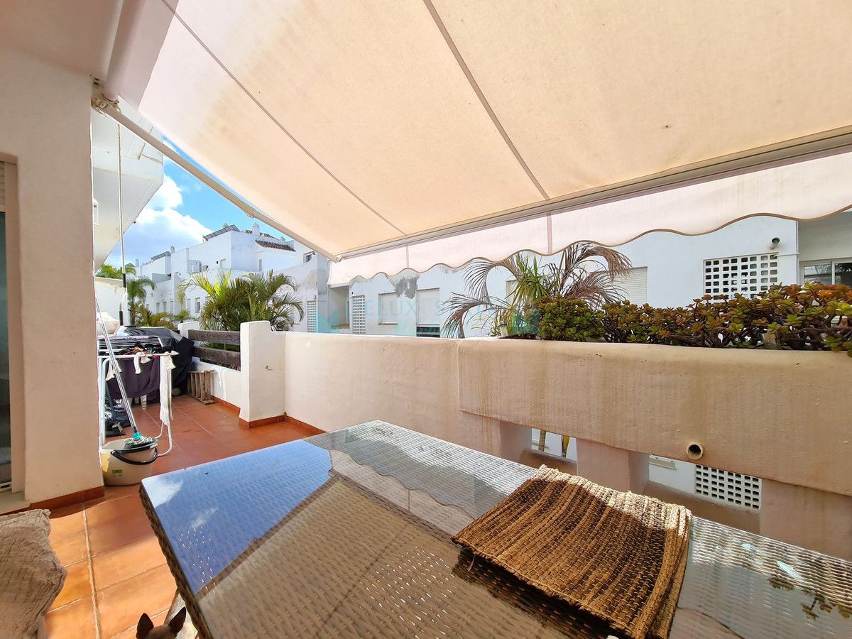 Ground Floor Apartment for sale in Estepona