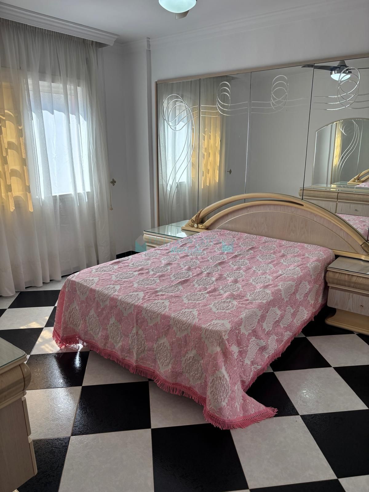 Town House for sale in Estepona